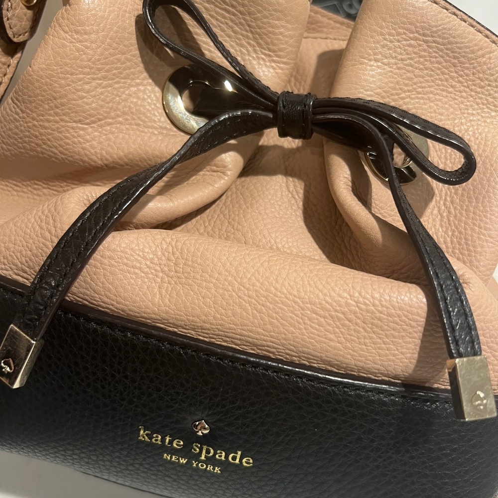KATE SPADE ♠️ BAG 💼 - Picture 7 of 9